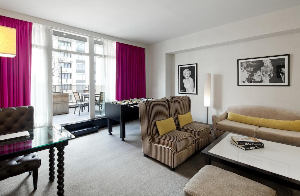 Hotel Royalton Park Avenue New York Esterno foto A suite at the Hotel