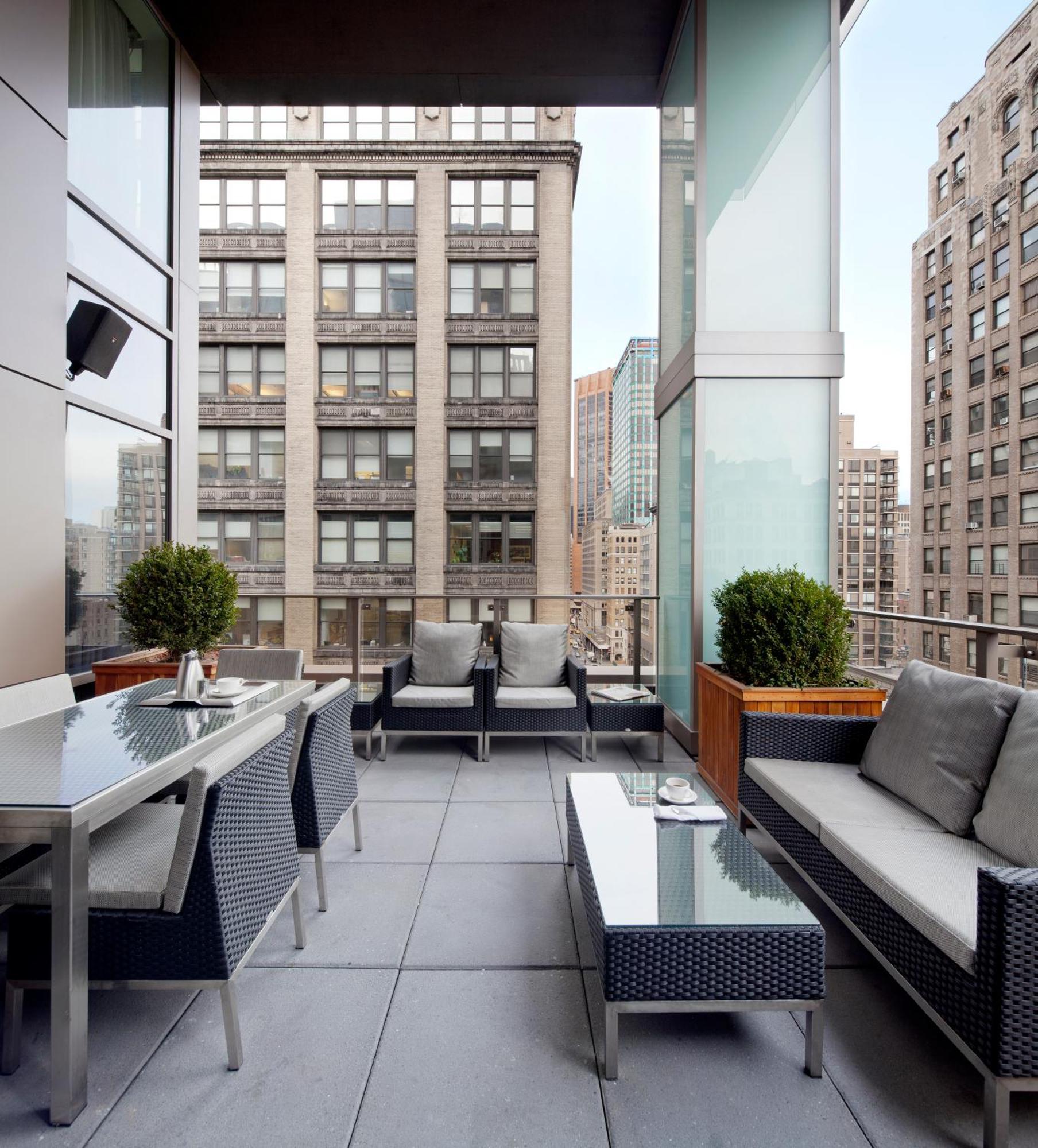 Hotel Royalton Park Avenue New York Esterno foto The terrace of a duplex penthouse