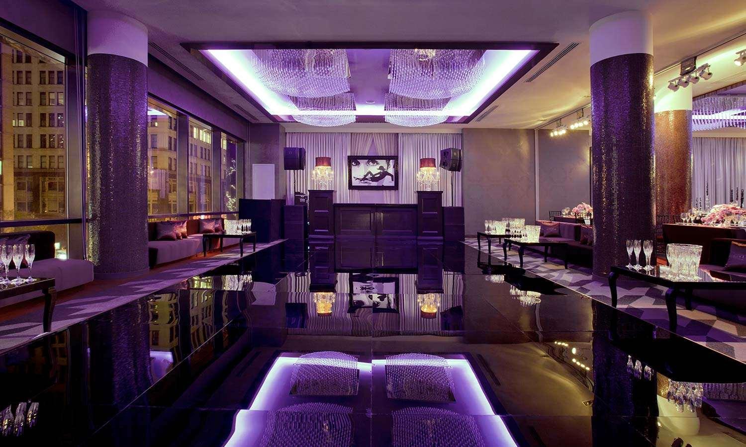 Hotel Royalton Park Avenue New York Esterno foto The interior of the nightclub