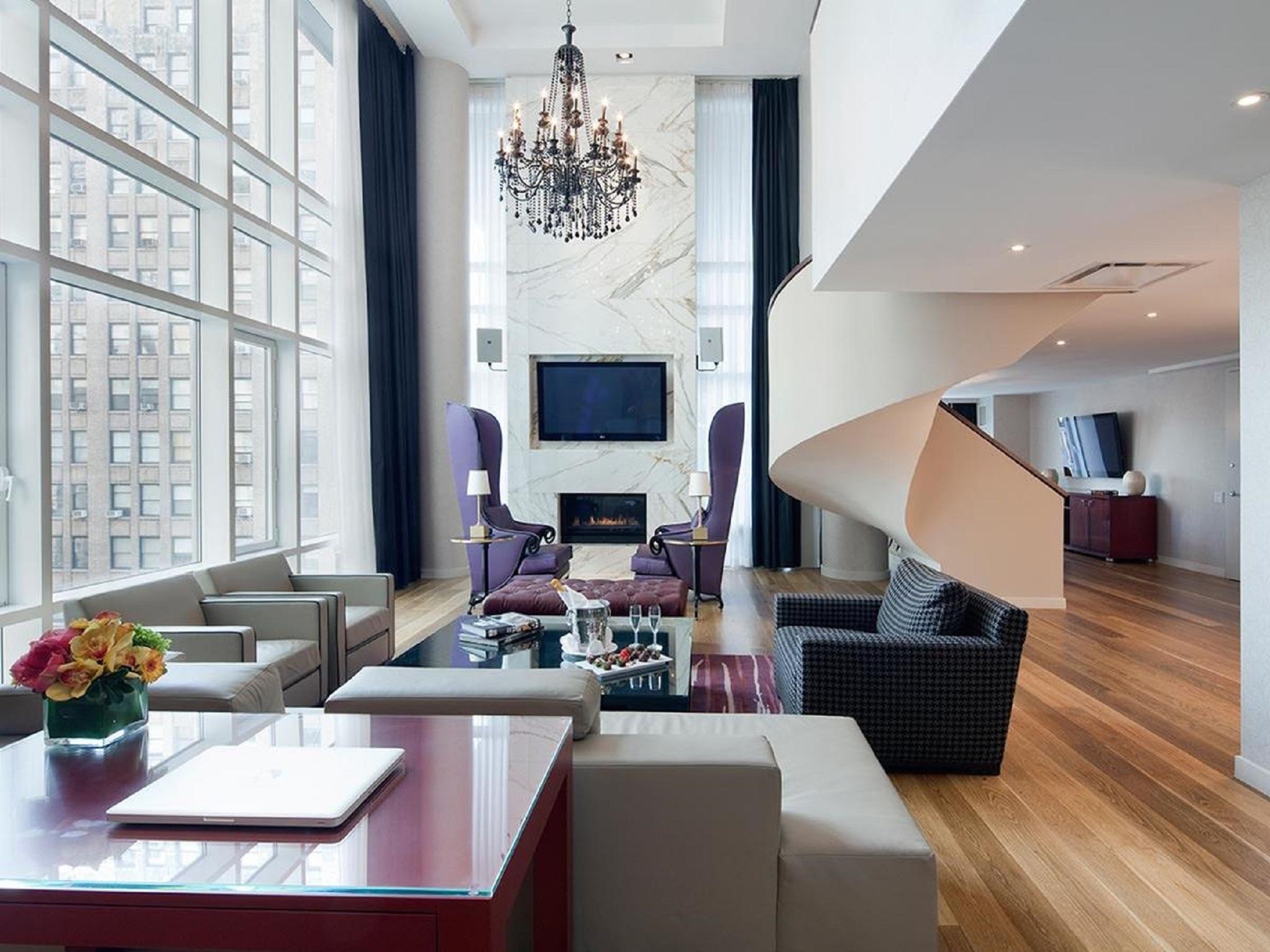 Hotel Royalton Park Avenue New York Esterno foto A living room in a duplex at 100 East 53rd Street