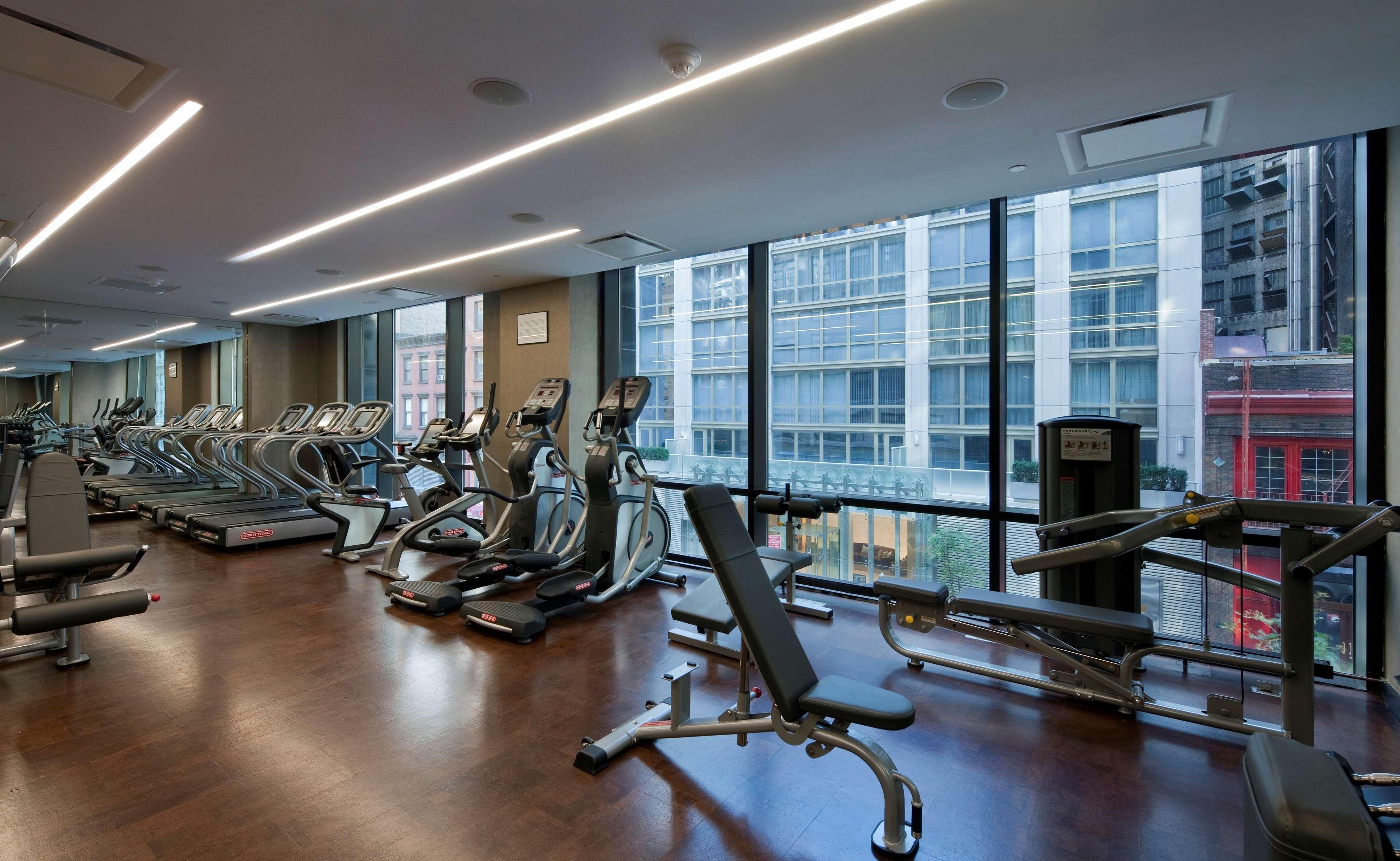 Hotel Royalton Park Avenue New York Esterno foto The gym at the Ritz-Carlton, Boston