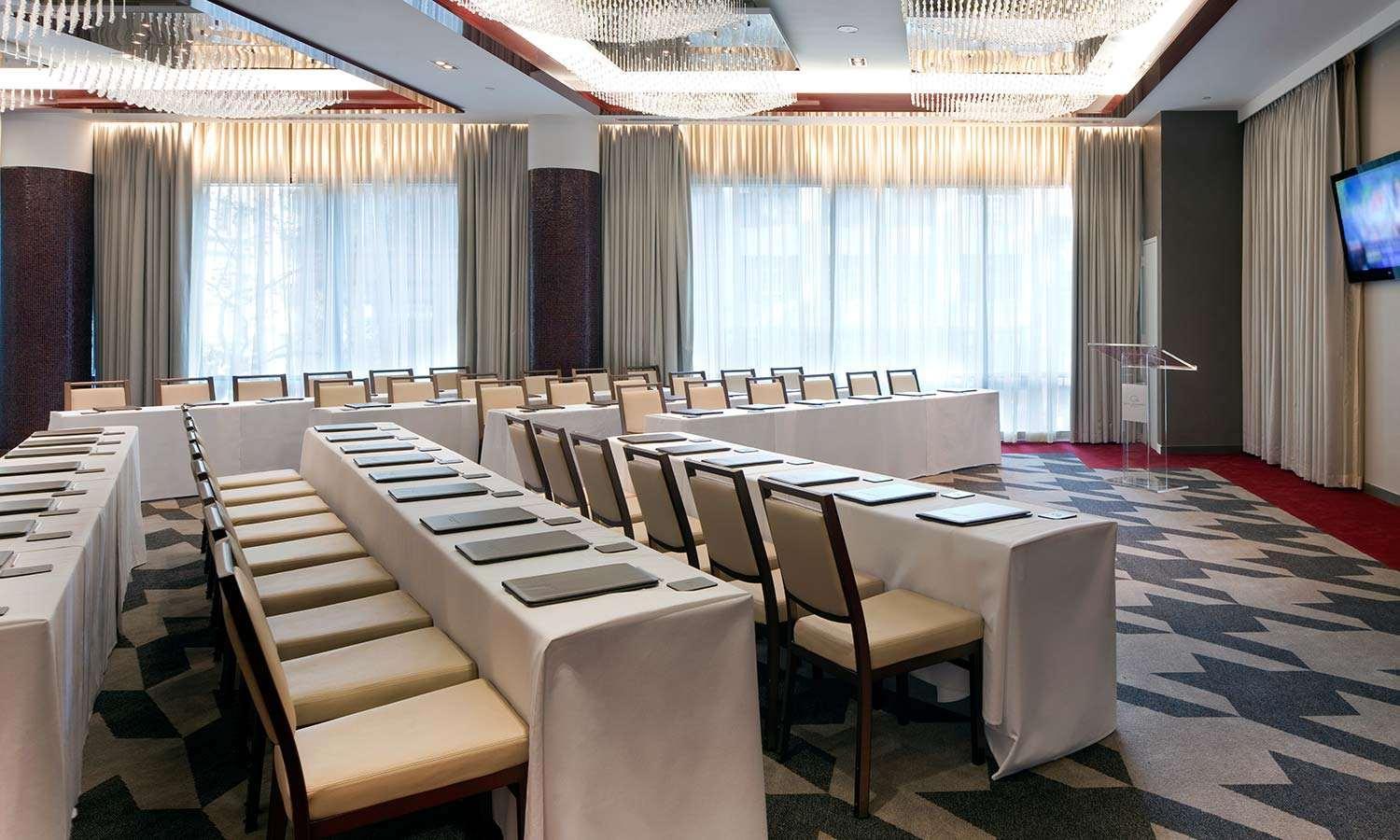 Hotel Royalton Park Avenue New York Esterno foto Meeting room