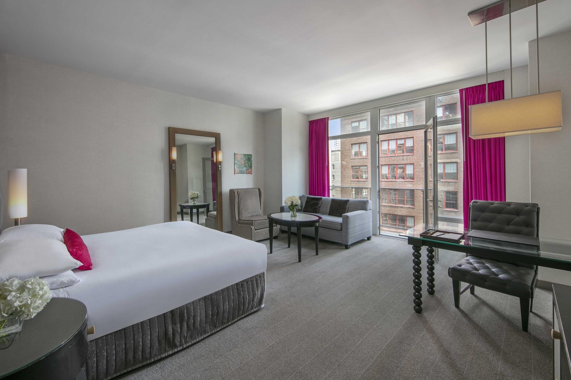 Hotel Royalton Park Avenue New York Esterno foto A room at the Hotel Indigo Lower East Side